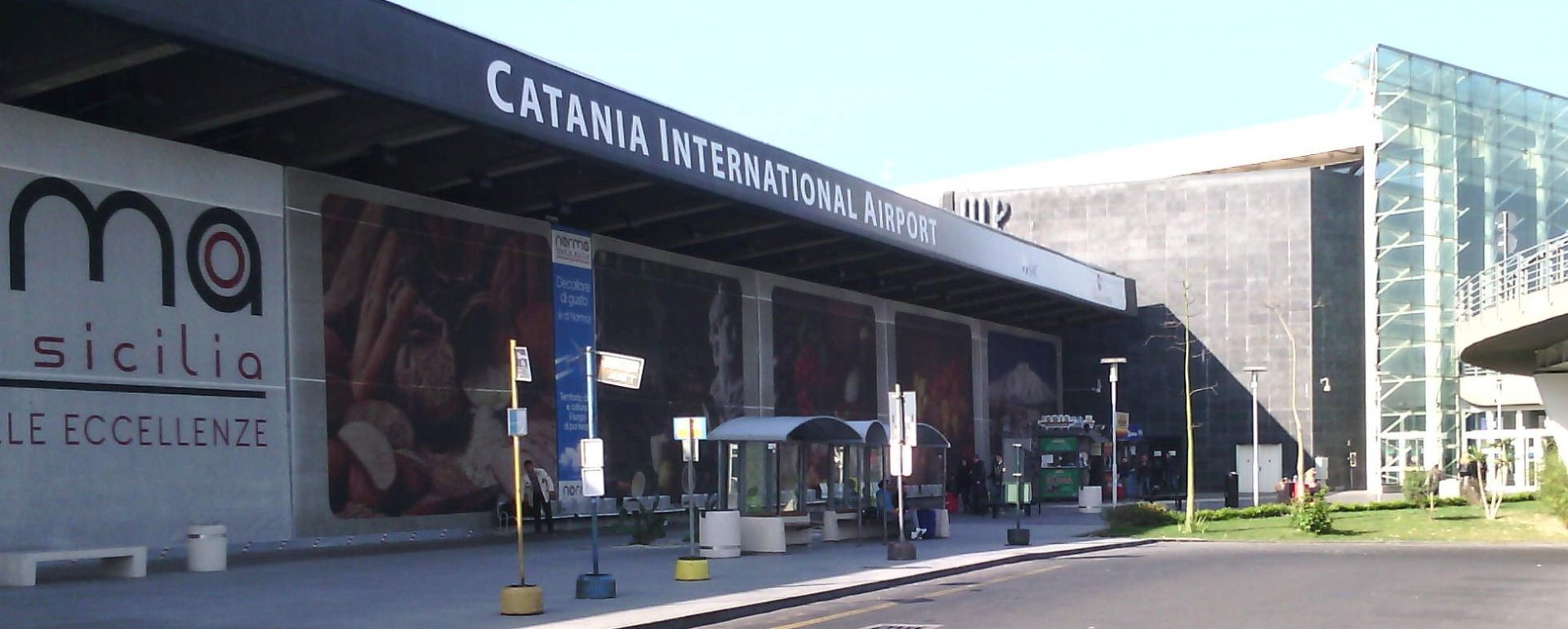 Scopri di più sull'articolo Incendio aeroporto di Catania: vacanze studio in pericolo?