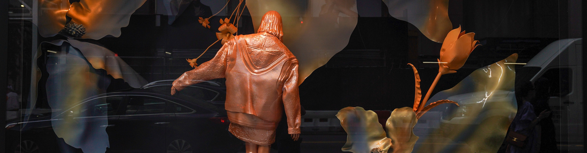 Scopri di più sull'articolo Vetrine natalizie a New York: fare shopping con arte